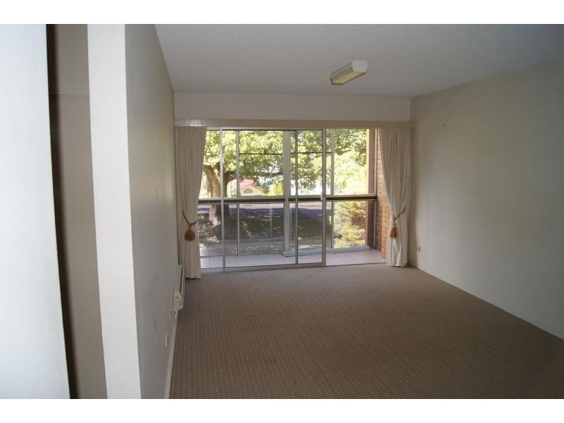 4/33 Tourist Road, East Toowoomba QLD 4350