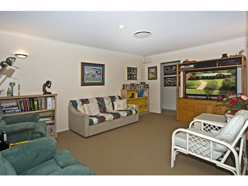 14 Orange Grove Road, Highfields QLD 4352