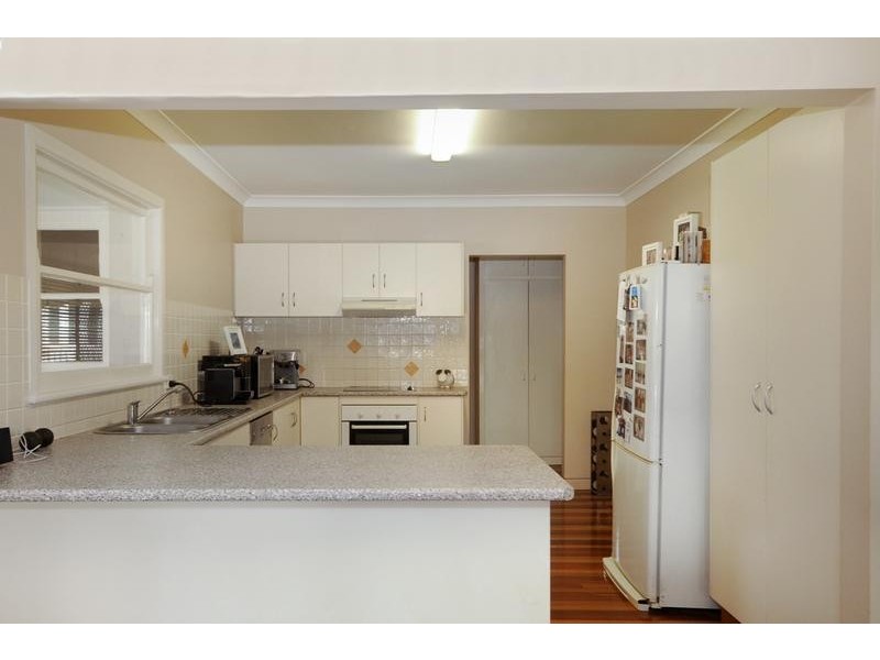 204 Russell Street, Newtown QLD 4350