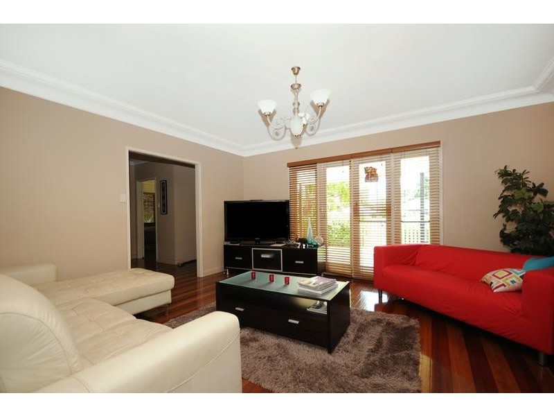 204 Russell Street, Newtown QLD 4350