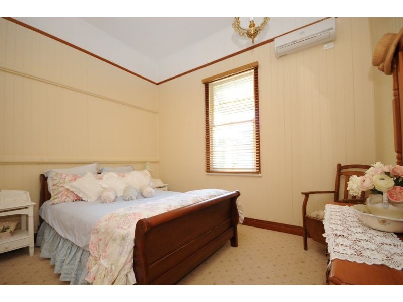 12 Prospect Street, North Toowoomba QLD 4350