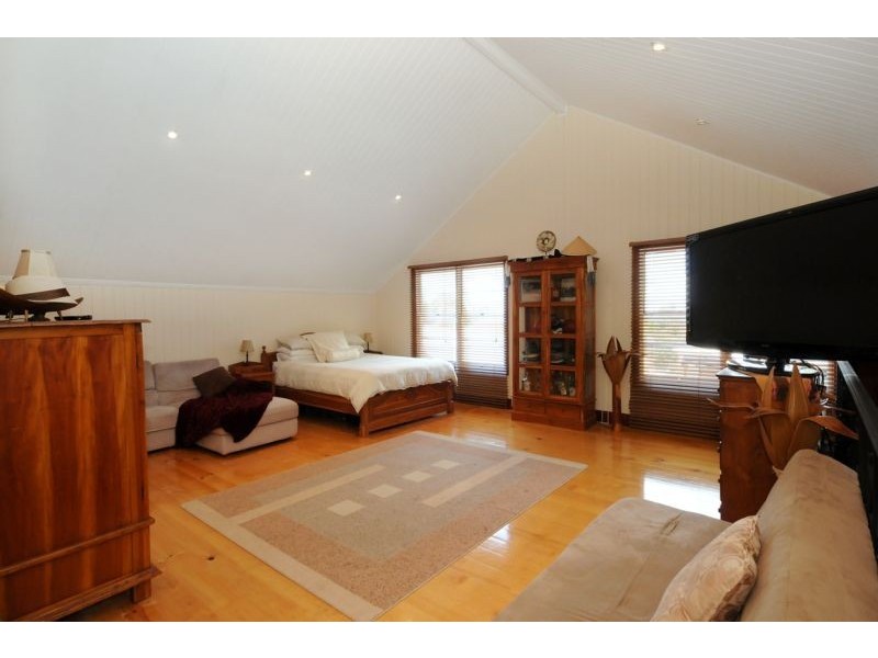 12 Prospect Street, North Toowoomba QLD 4350