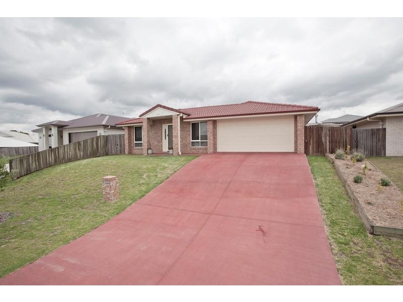 29 Wareena Crescent, Glenvale QLD 4350
