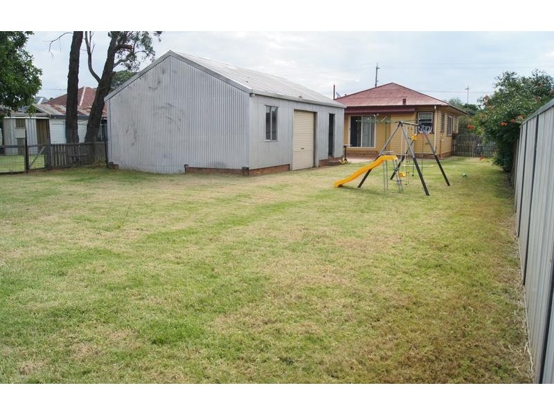 26 Monash Street, Newtown QLD 4350