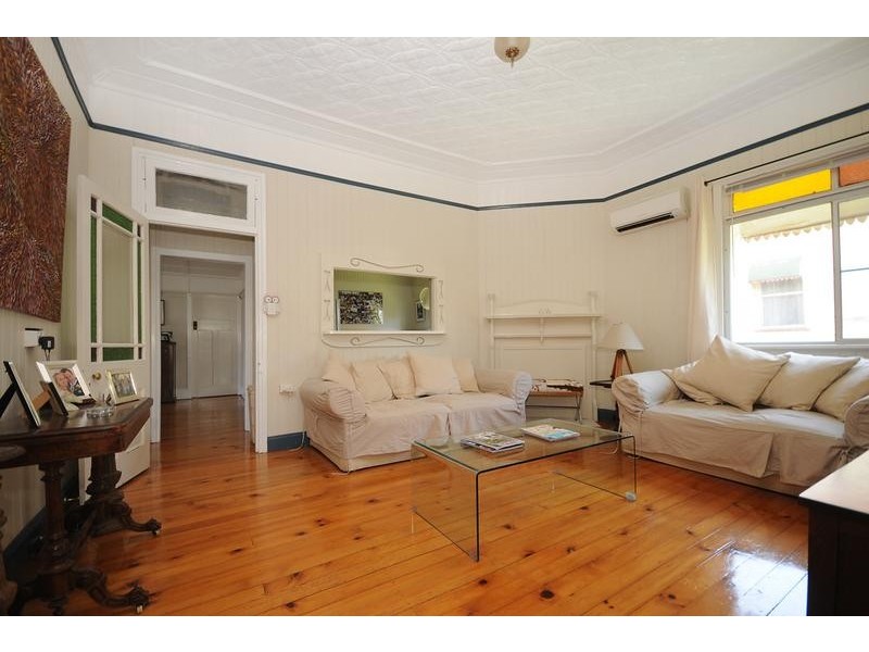 12 Atkinson Street, South Toowoomba QLD 4350