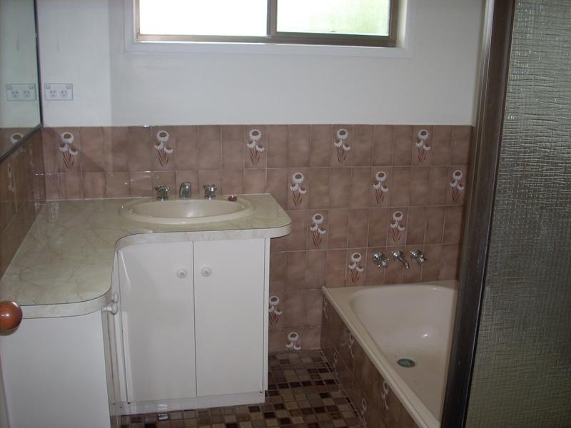 109a South Street, Centenary Heights QLD 4350