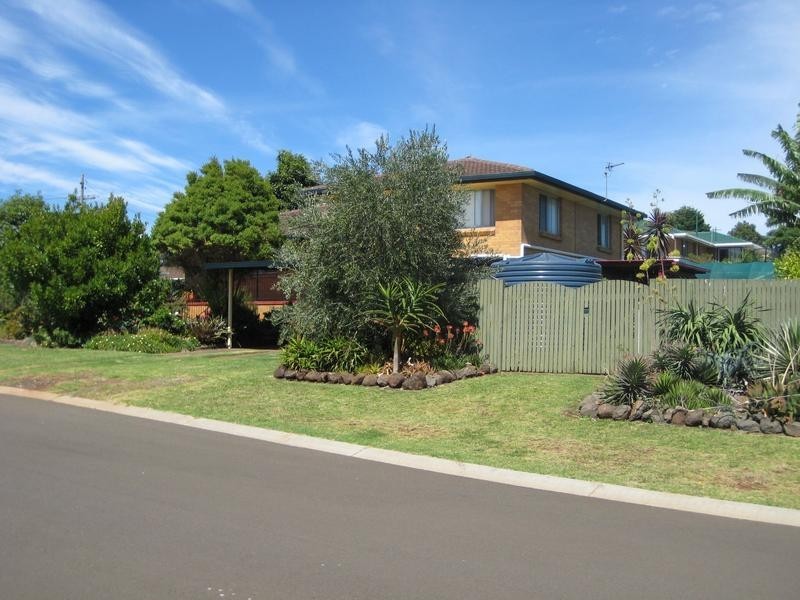 7 Clive Crescent, Darling Heights QLD 4350
