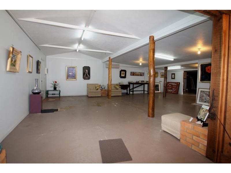 10268 New England Highway, Highfields QLD 4352