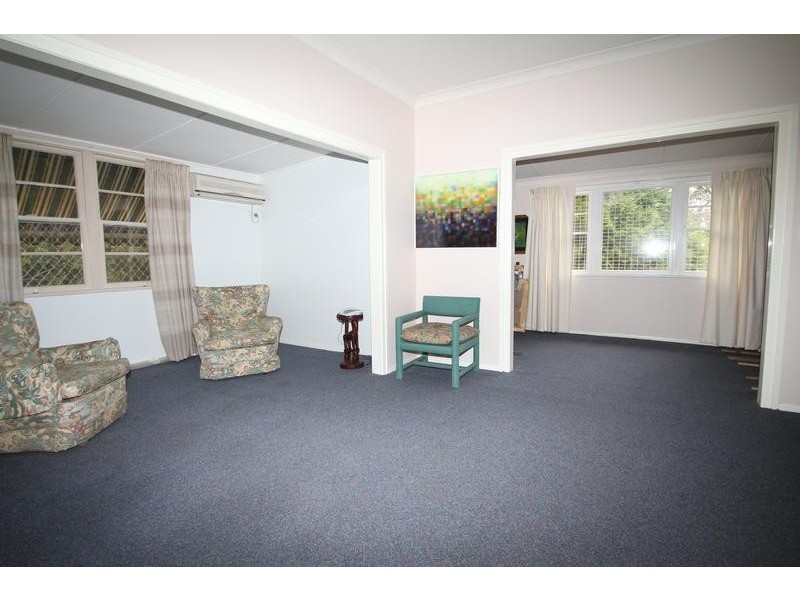10268 New England Highway, Highfields QLD 4352
