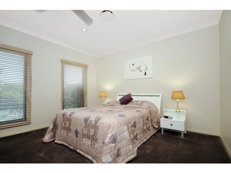 14 Kingfisher Drive, Highfields QLD 4352