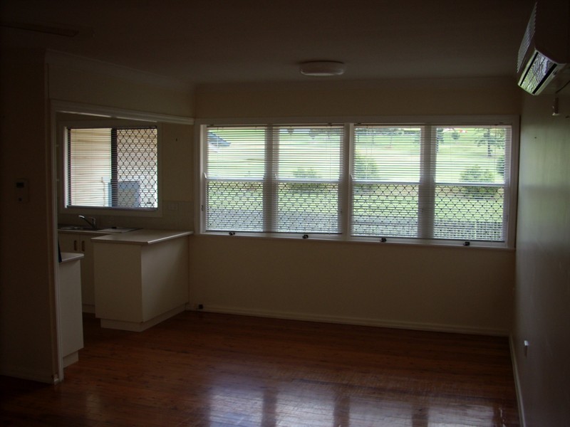 9 Teesdale Avenue, Rockville QLD 4350