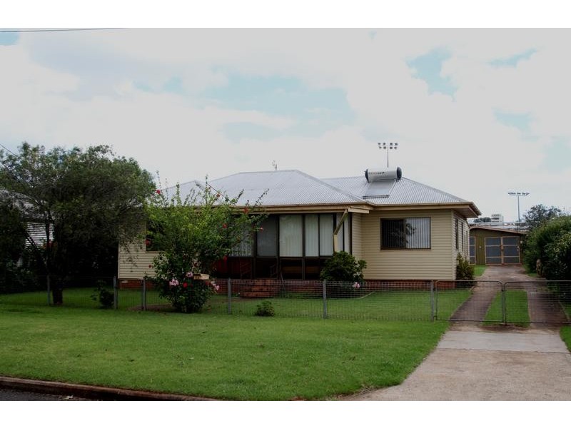 64 Weetwood Street, Newtown QLD 4350