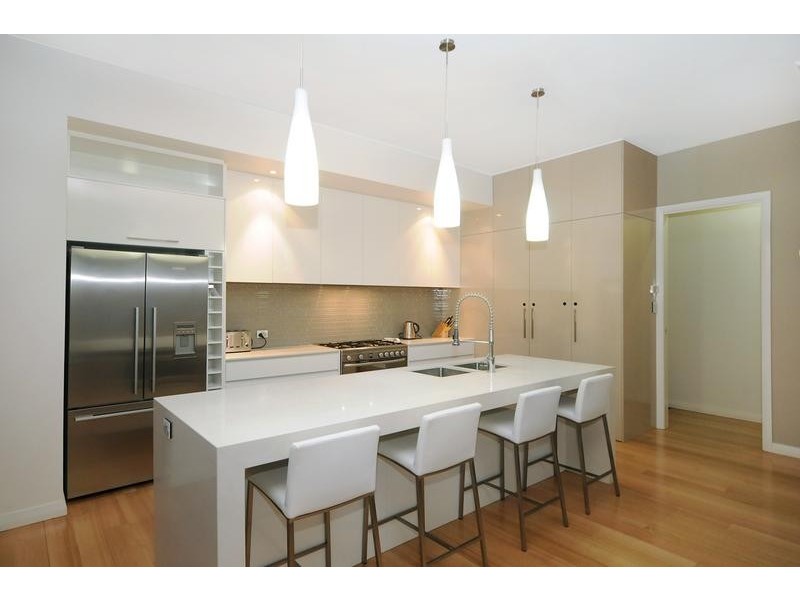 48 Mary Street, Mount Lofty QLD 4350