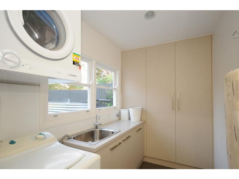 48 Mary Street, Mount Lofty QLD 4350