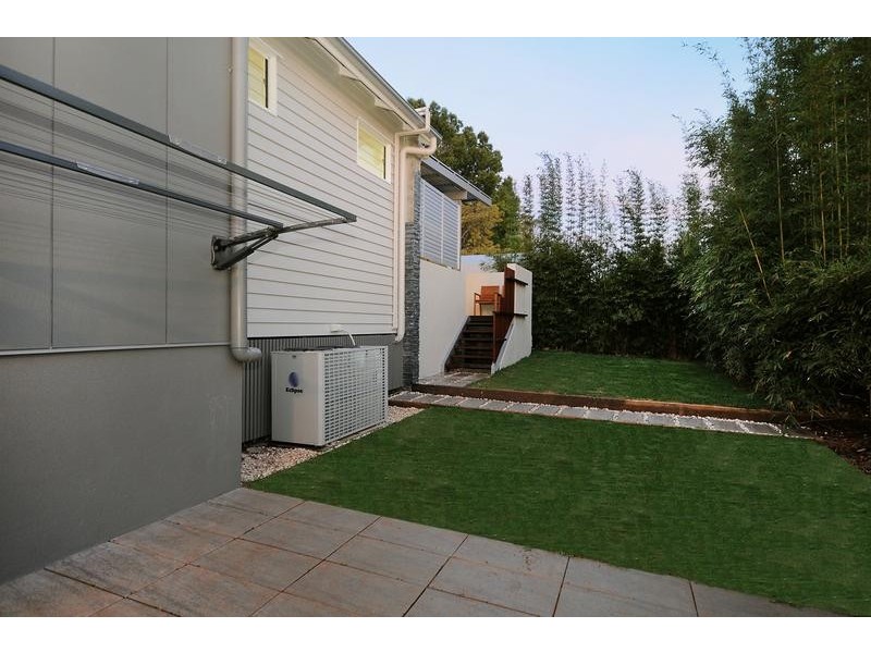 48 Mary Street, Mount Lofty QLD 4350