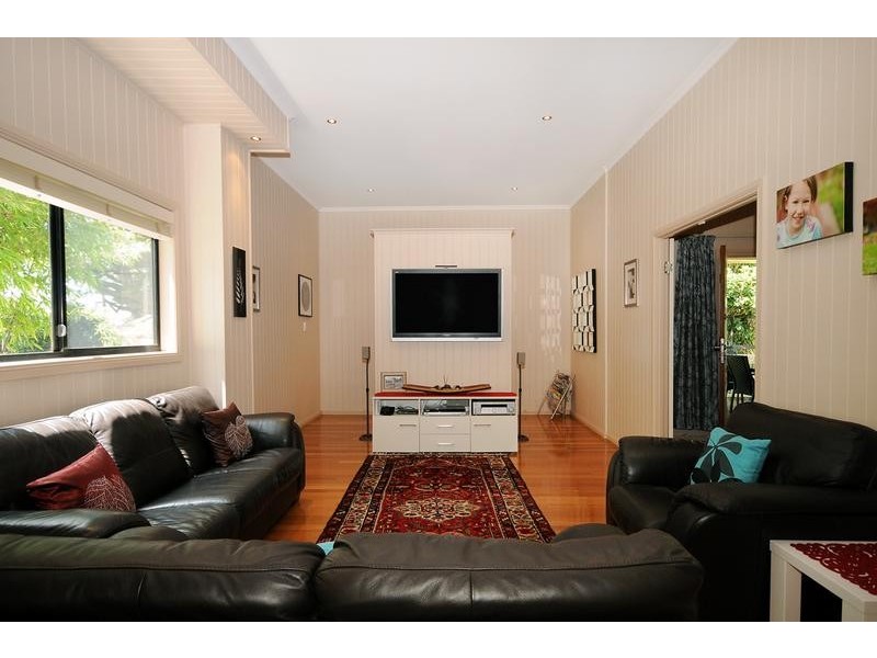27 Ipswich Street, East Toowoomba QLD 4350