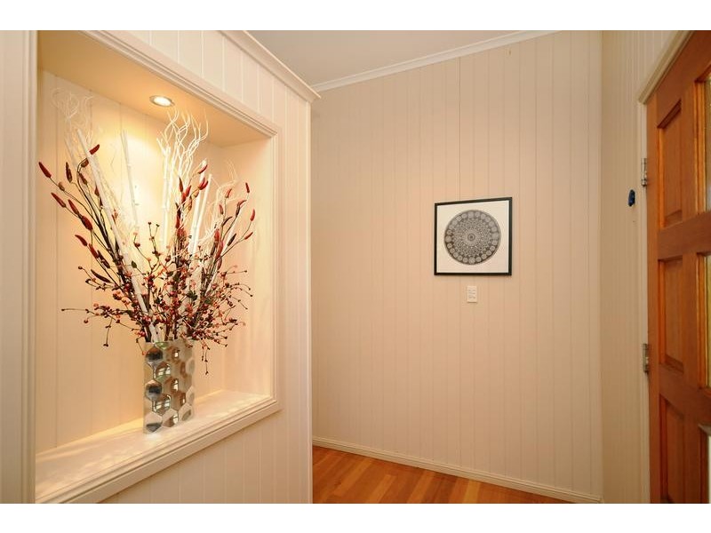 27 Ipswich Street, East Toowoomba QLD 4350