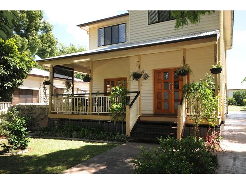 27 Ipswich Street, East Toowoomba QLD 4350