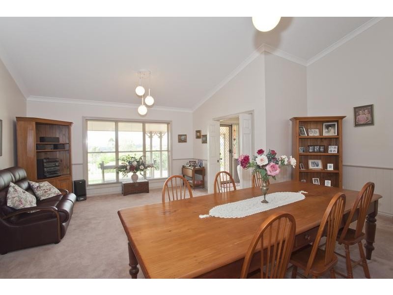 7 Jane Court, Cotswold Hills QLD 4350