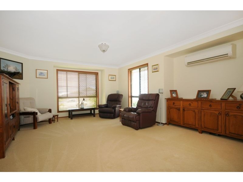 11 Bronte Street, Westbrook QLD 4350