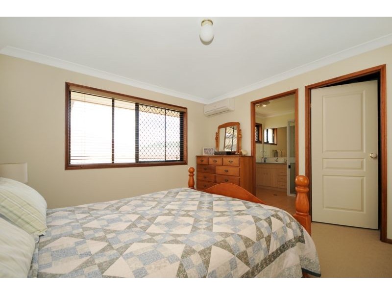 11 Bronte Street, Westbrook QLD 4350