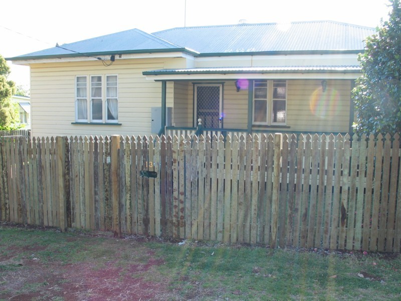 13 Knight Street, North Toowoomba QLD 4350