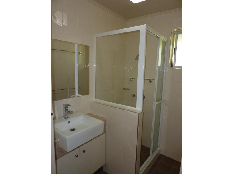 3/372 Tor Street, Newtown QLD 4350