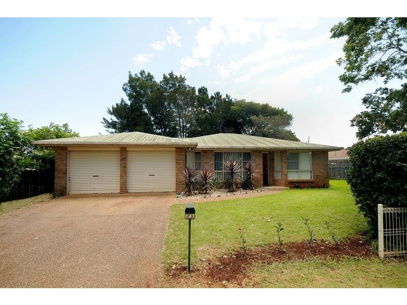 287 Stenner Street, Centenary Heights QLD 4350
