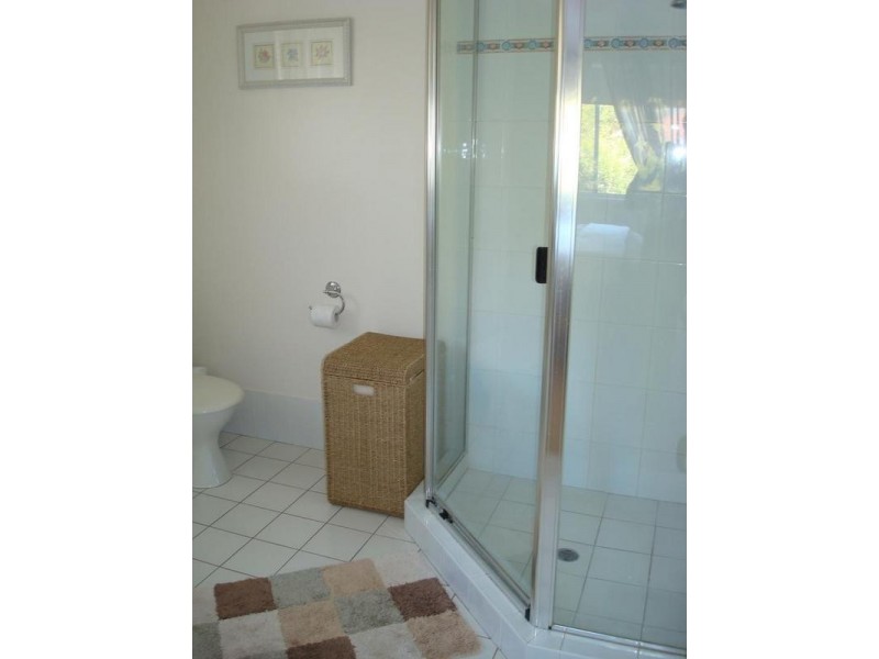 2 Rannerdale Close, Mount Lofty QLD 4350