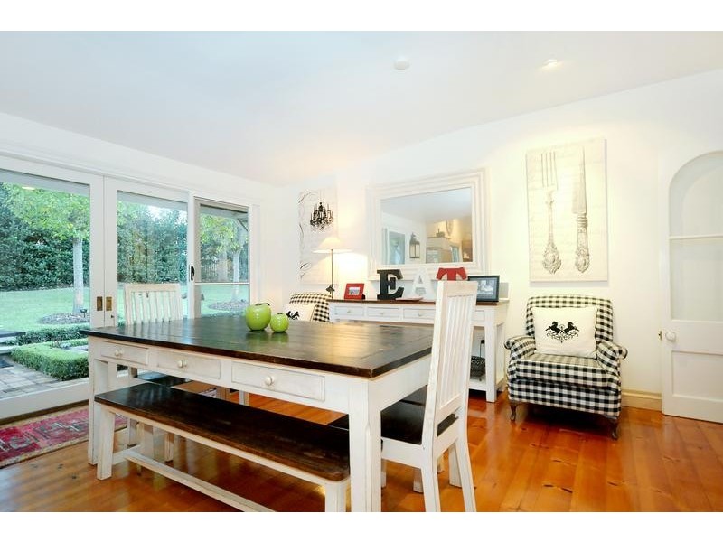 5 Geoffrey Street, Mount Lofty QLD 4350