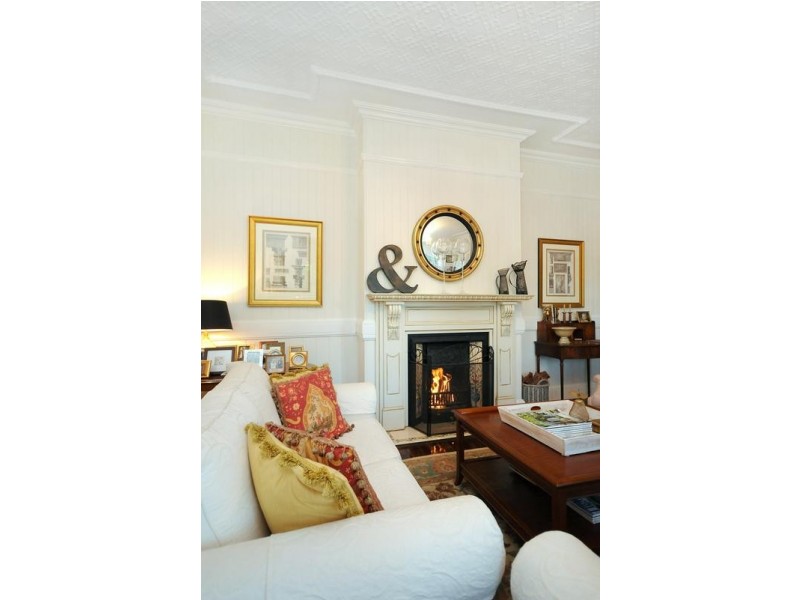 5 Geoffrey Street, Mount Lofty QLD 4350