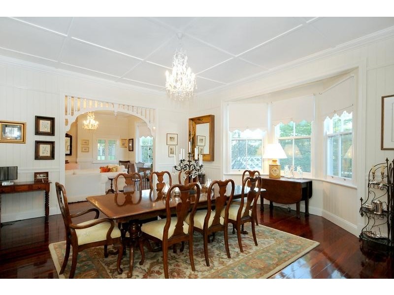 5 Geoffrey Street, Mount Lofty QLD 4350