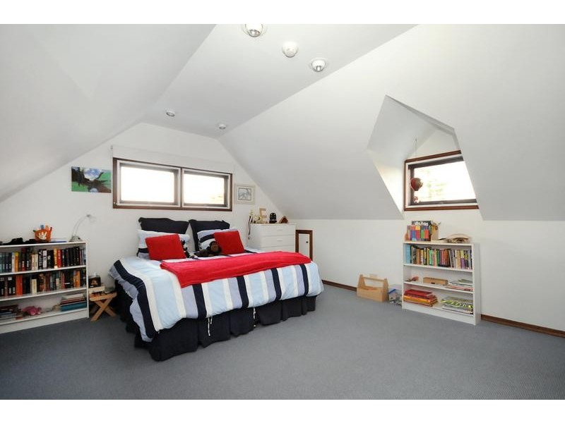 5 Geoffrey Street, Mount Lofty QLD 4350