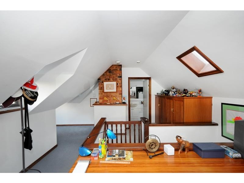 5 Geoffrey Street, Mount Lofty QLD 4350