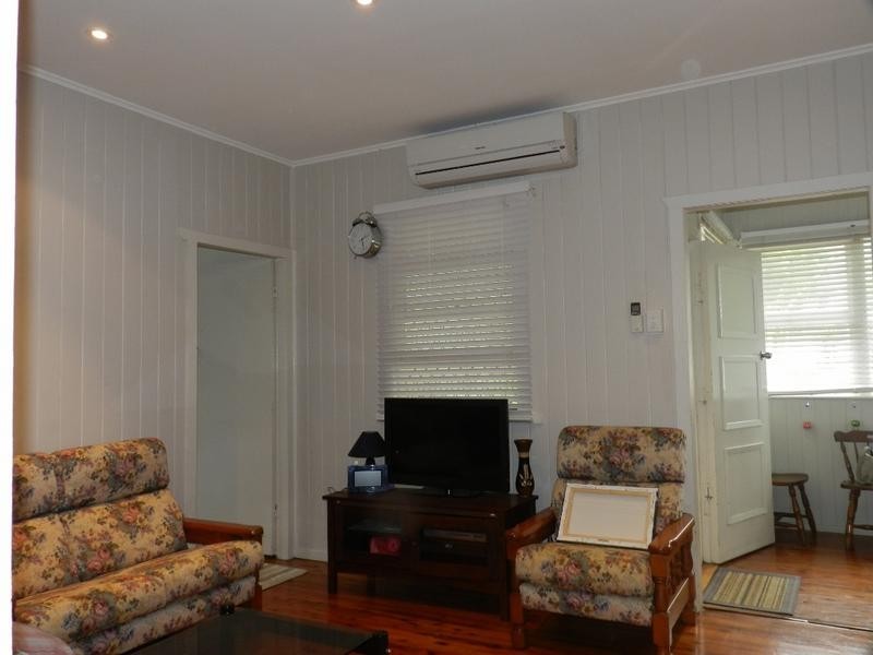 16 Murphy Street, Rangeville QLD 4350