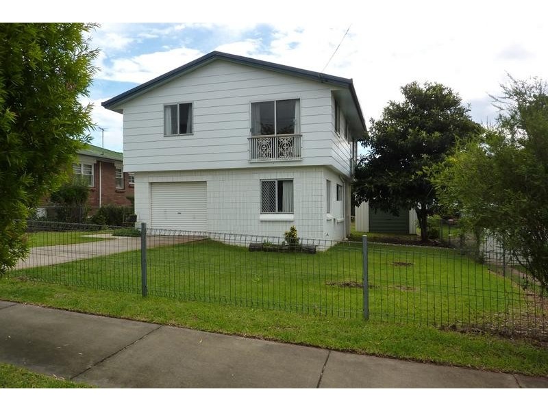 53 Hillview Avenue, Newtown QLD 4350