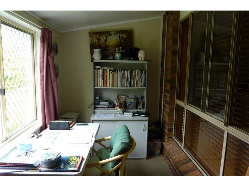 6 Diana Crescent, Postmans Ridge QLD 4352