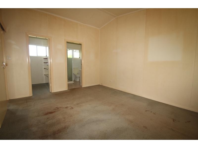 7 Burke Street, Rangeville QLD 4350