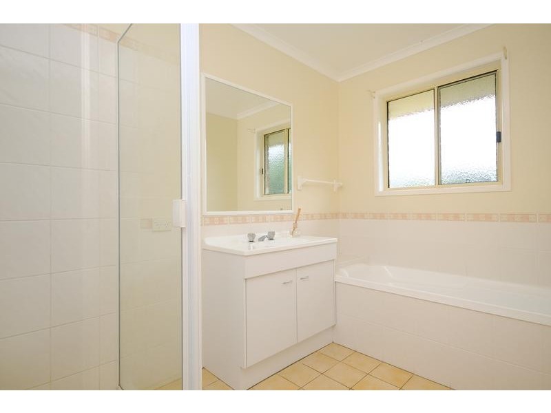 26 Kennedy Street, Cabarlah QLD 4352