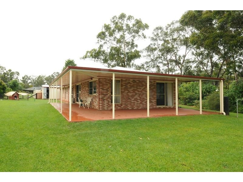 26 Kennedy Street, Cabarlah QLD 4352