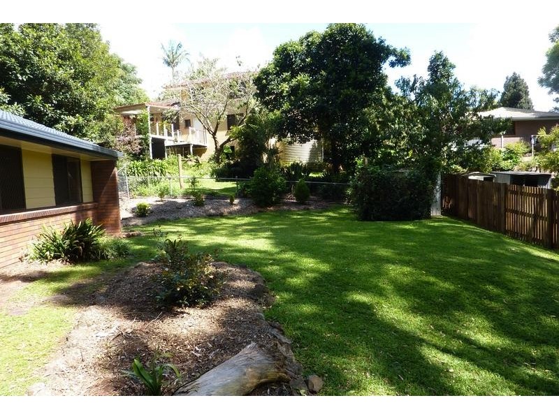 26 Amos Crescent, Mount Lofty QLD 4350