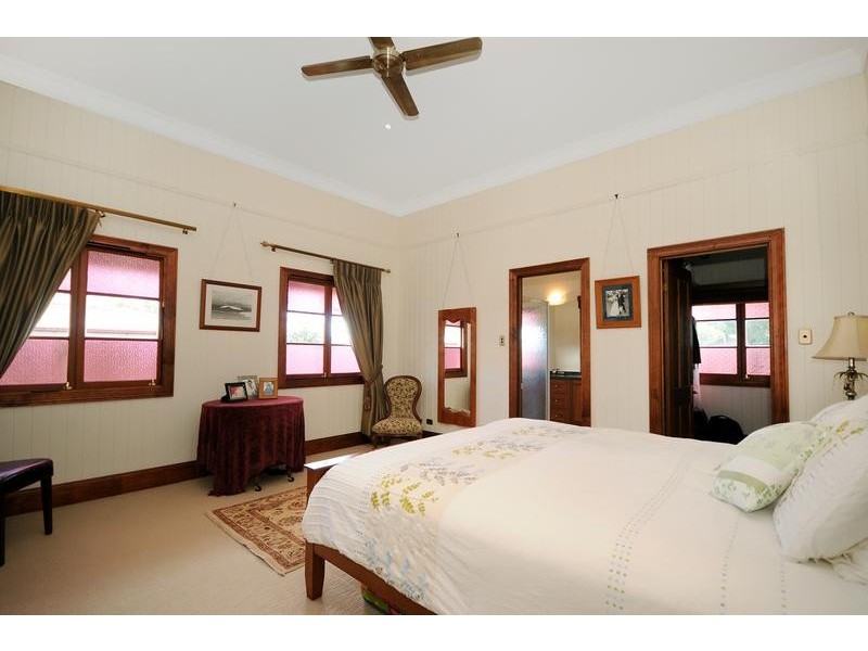 33 Arthur Street, East Toowoomba QLD 4350