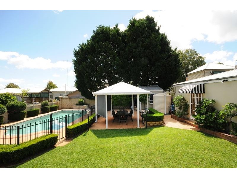 33 Arthur Street, East Toowoomba QLD 4350
