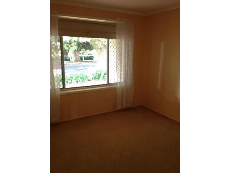 2/96 Campbell Street, East Toowoomba QLD 4350