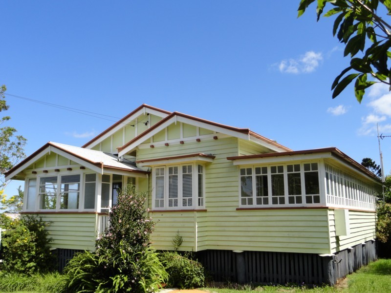 41 Mary Street, Mount Lofty QLD 4350