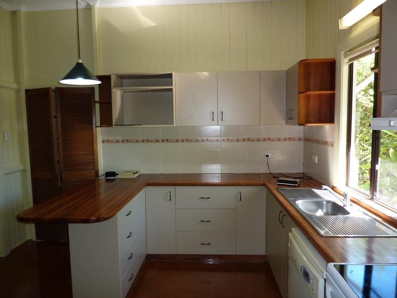 10 Listohan Street, North Toowoomba QLD 4350