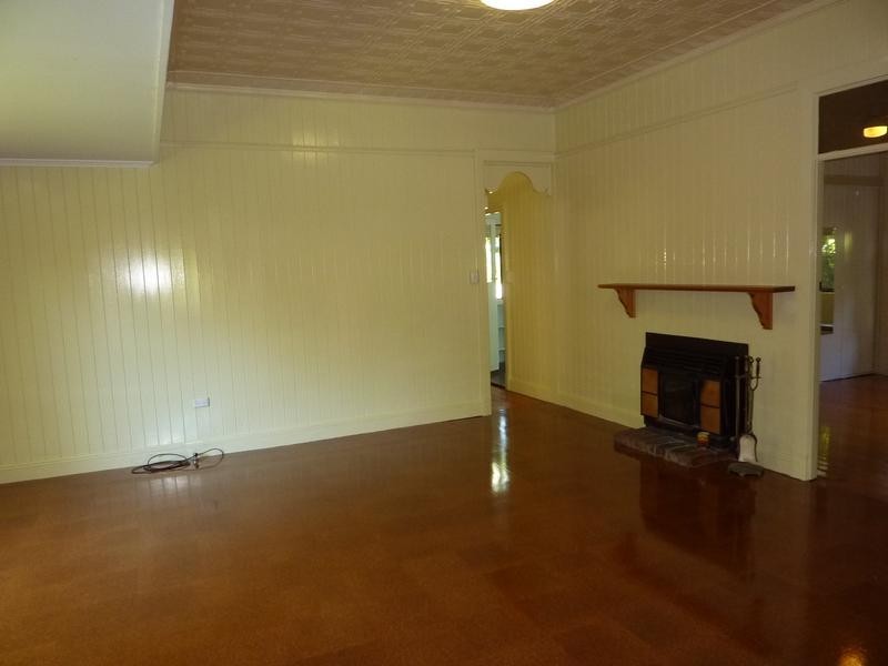10 Listohan Street, North Toowoomba QLD 4350