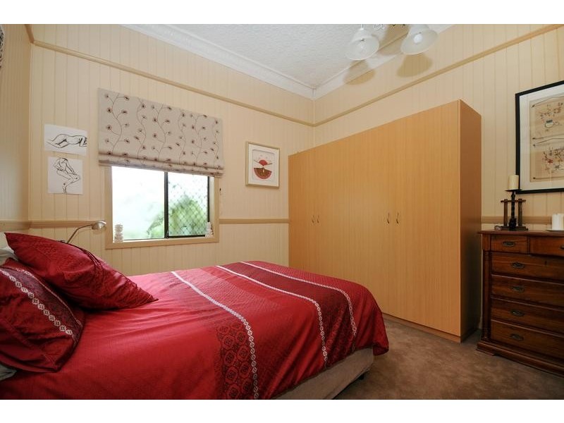 11 Warren Street, East Toowoomba QLD 4350