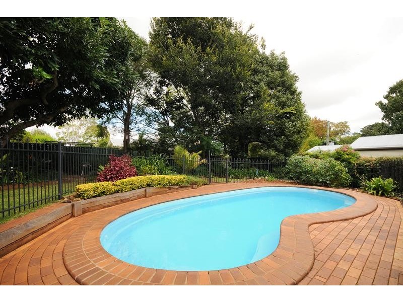 135 Tourist Road, Rangeville QLD 4350