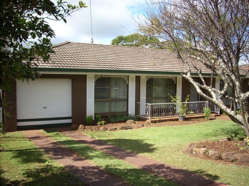 6 Magnolia Street, Centenary Heights QLD 4350